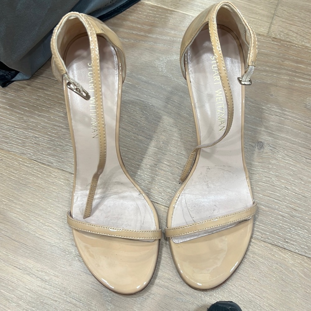Stuart Weitzman Nudistcurve Heeled Sandal Nude size 9.5